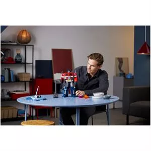 Lego Icons Optimus Prime 10302
